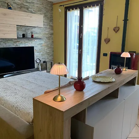 Casa Del Melograno Outlet Holiday home *